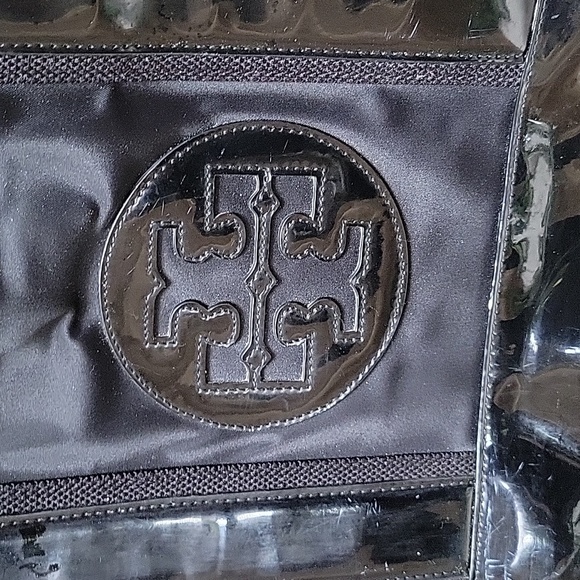 Tory Burch Ella Nylon Blk Tote w/Patten Leather Trim - Picture 3 of 5